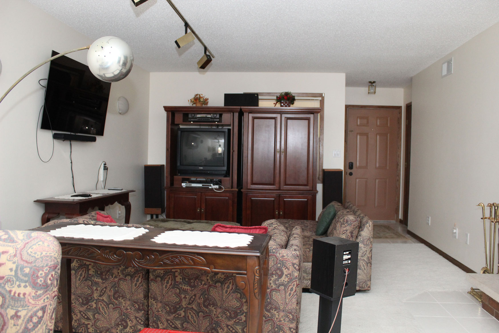 Wisconsin Townhouse on the Black River