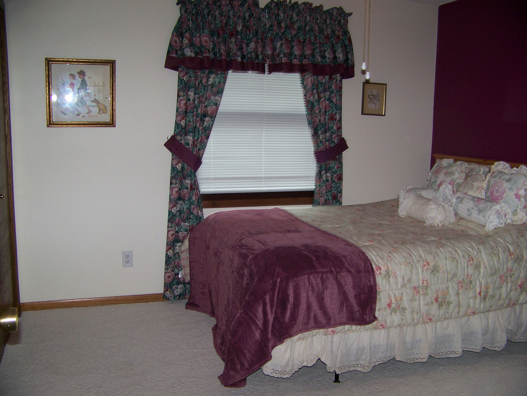 Wi Townhouse Guest Bedroom